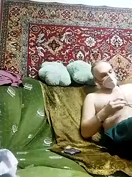 Pineapple04 online show from 02-19-25, 04:00