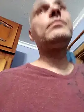 Pineapple04 online show from 10-27-25, 06:56