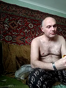 Snapshot of Pineapple04 chatting on 05-16-26, 10:36 Pineapple04 online show from 05-16-26, 10:36