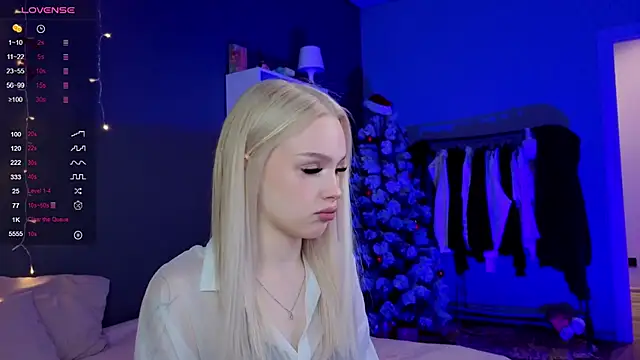 Snapshot of aneta_alisha chatting on 02-12-26, 02:23 aneta alisha online show from 02-12-26, 02:23