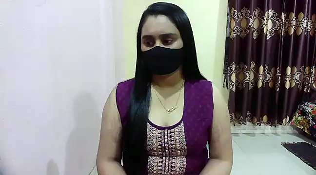 Snapshot of LovelyRose69 chatting on 01-01-25, 08:37 LovelyRose69 online show from 01-01-25, 08:37