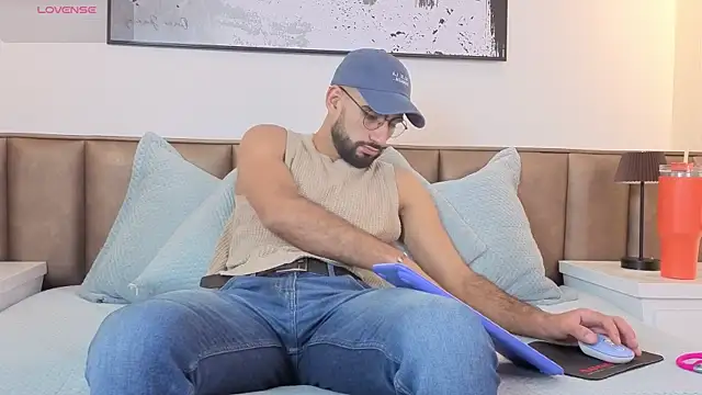 Ethan  Walker online show from 04-01-26, 07:00