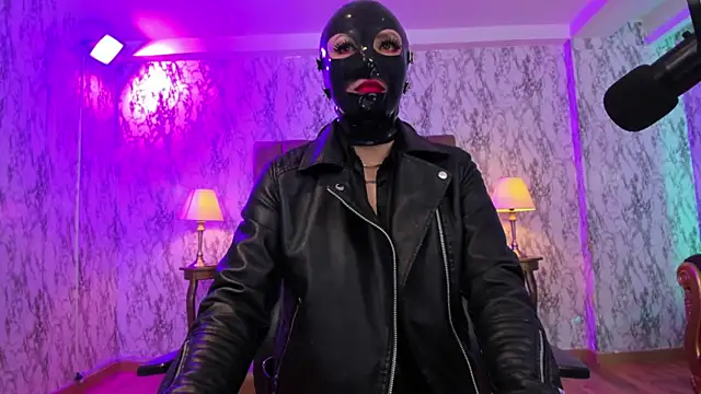 Camila Chainn online show from 02-11-25, 08:31