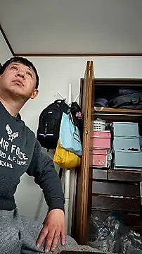 Snapshot of 07YUKIO chatting on 04-04-26, 12:31 07YUKIO online show from 04-04-26, 12:31