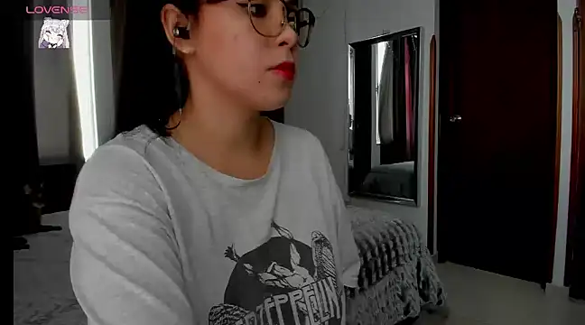 Snapshot of HARLEYNAPIER chatting on 02-24-25, 07:41 HARLEYNAPIER online show from 02-24-25, 07:41