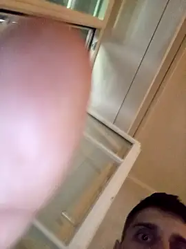 Snapshot of Xtremem00d chatting on 09-18-25, 12:29 Xtremem00d online show from 09-18-25, 12:29