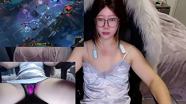 Snapshot of Angelababy001 chatting on 01-17-25, 09:06 Angelababy001 online show from 01-17-25, 09:06