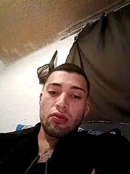 Snapshot of Suggarwhite18CM chatting on 10-10-25, 11:04 Suggarwhite18CM online show from 10-10-25, 11:04