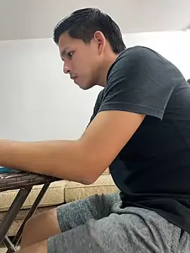 Snapshot of Dani202017 chatting on 01-21-25, 10:19 Dani202017 online show from 01-21-25, 10:19