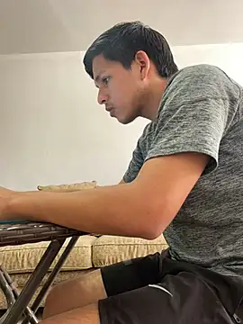 Snapshot of Dani202017 chatting on 02-04-25, 07:44 Dani202017 online show from 02-04-25, 07:44