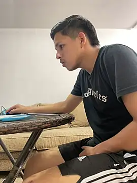 Snapshot of Dani202017 chatting on 02-25-25, 10:29 Dani202017 online show from 02-25-25, 10:29