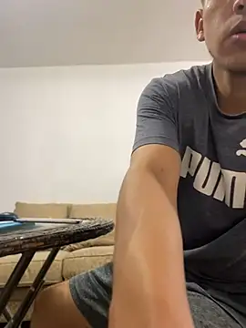 Snapshot of Dani202017 chatting on 03-18-25, 10:48 Dani202017 online show from 03-18-25, 10:48