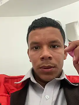 Snapshot of Onel9701 chatting on 02-28-26, 01:12 Onel9701 online show from 02-28-26, 01:12