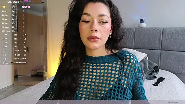 Soffimoon  online show from 03-31-26, 08:42