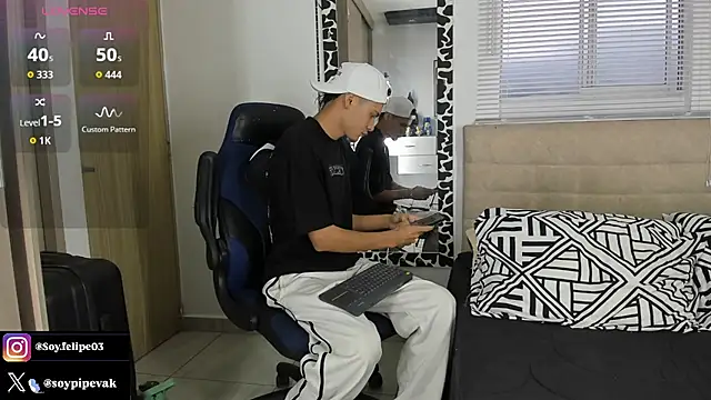 soyander03  online show from 10-13-25, 11:21