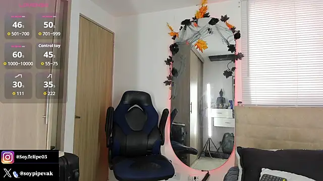 soyander03  online show from 10-28-25, 11:47