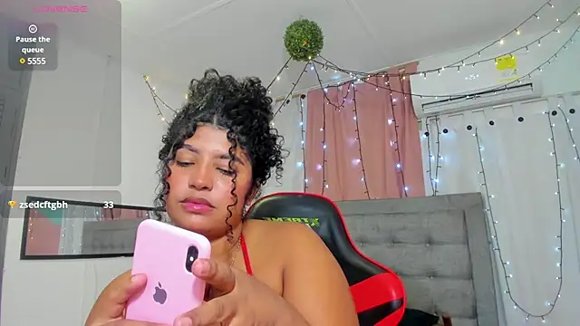 Snapshot of valentina_0_ chatting on 01-30-25, 09:57 valentina 0 online show from 01-30-25, 09:57