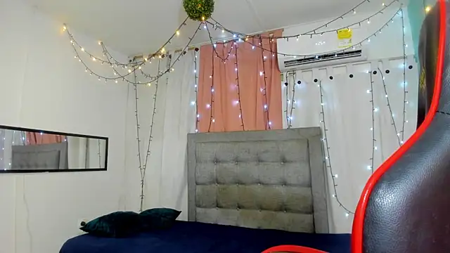Snapshot of valentina_0_ chatting on 02-10-25, 05:14 valentina 0 online show from 02-10-25, 05:14