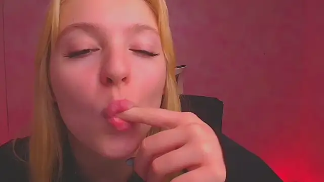 Milka kiss  online show from 01-06-25, 10:24