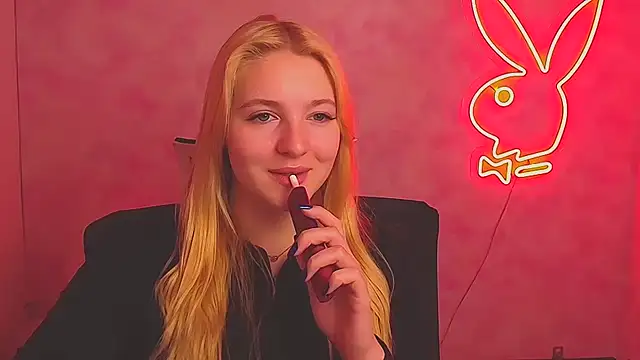 Milka kiss  online show from 03-21-25, 10:39