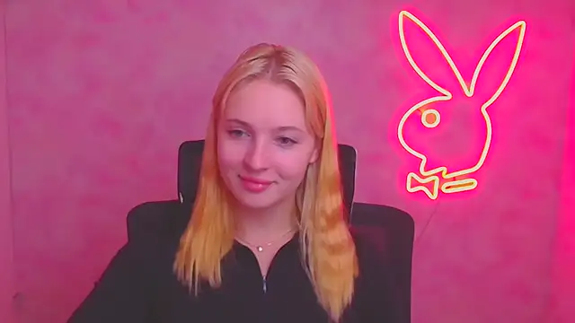 Milka kiss  online show from 09-29-25, 11:48