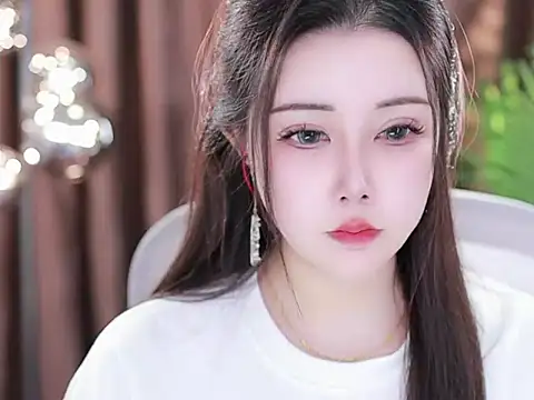 Qiaoqiao  online show from 03-03-25, 07:10