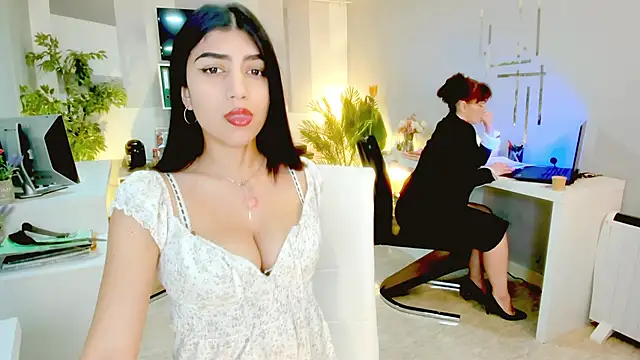 Snapshot of Butterflyblue_dream chatting on 03-05-26, 12:34 Butterflyblue dream online show from 03-05-26, 12:34