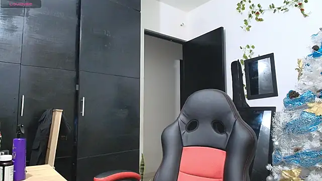 Snapshot of Haruto2001 chatting on 12-17-24, 12:56 Haruto2001 online show from 12-17-24, 12:56