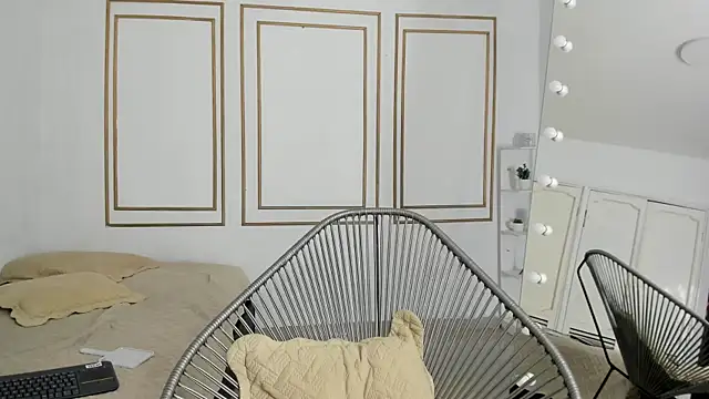 flavia cruz online show from 09-20-25, 07:26