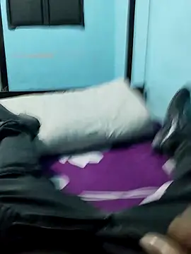 Snapshot of bdsex4466 chatting on 02-15-26, 03:58 bdsex4466 online show from 02-15-26, 03:58