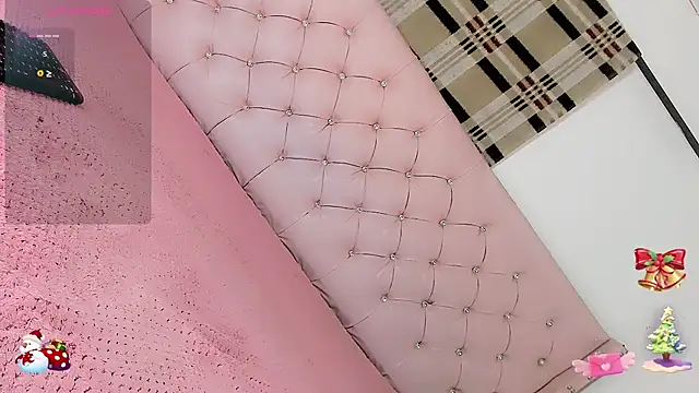 Snapshot of Danielysvalen chatting on 12-18-24, 03:04 Danielysvalen online show from 12-18-24, 03:04