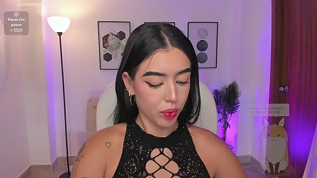 zoee jackson online show from 02-12-25, 06:51