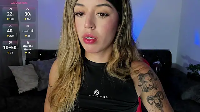 zoee jackson online show from 11-05-25, 03:17