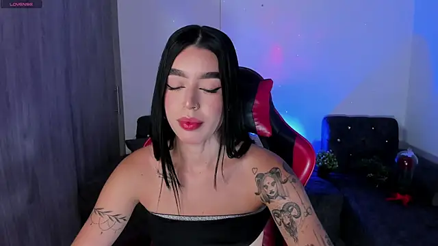 zoee jackson online show from 05-05-26, 02:08