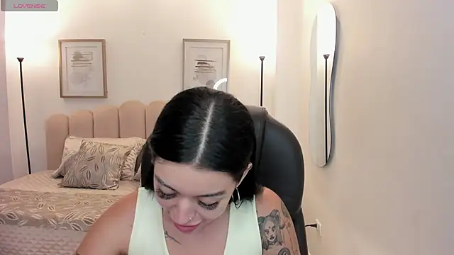 zoee jackson online show from 07-23-26, 05:55