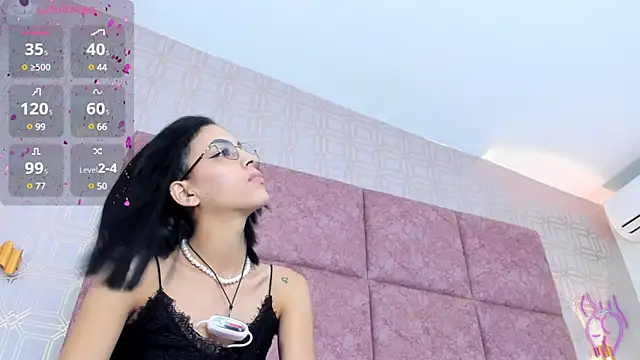 LilitRobins online show from 12-11-24, 04:18