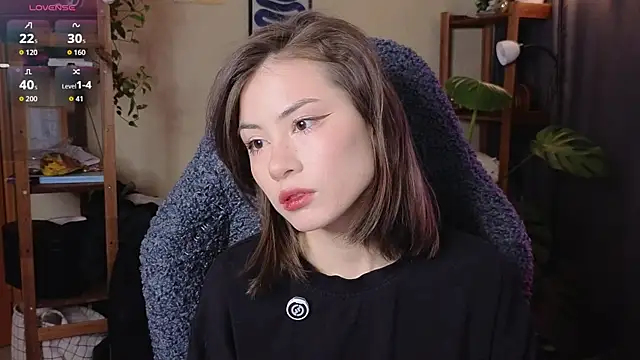 Snapshot of alicekiit chatting on 11-28-25, 07:33 alicekiit online show from 11-28-25, 07:33