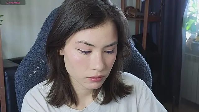 Snapshot of alicekiit chatting on 02-04-26, 10:21 alicekiit online show from 02-04-26, 10:21