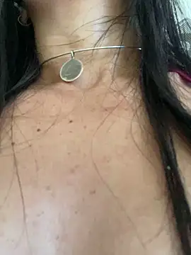 Snapshot of GrlAlice chatting on 03-28-26, 04:06 GrlAlice online show from 03-28-26, 04:06