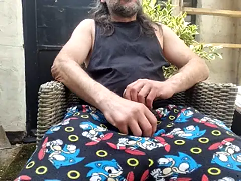 Snapshot of stavroun chatting on 06-08-26, 03:23 stavroun online show from 06-08-26, 03:23