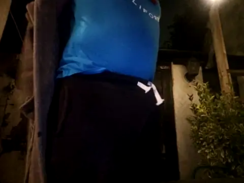 Snapshot of stavroun chatting on 06-18-26, 12:00 stavroun online show from 06-18-26, 12:00