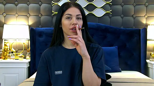 LeyaCass online show from 03-12-25, 04:30