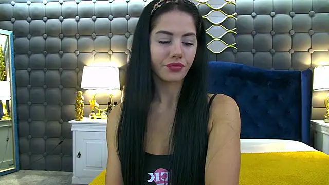 LeyaCass online show from 10-26-25, 04:40