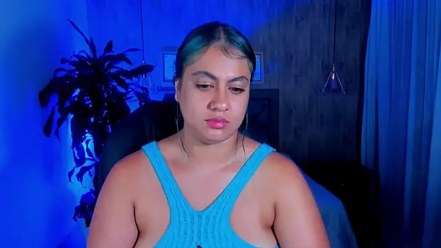 Snapshot of Xisu_ chatting on 01-24-25, 04:05 Xisu online show from 01-24-25, 04:05