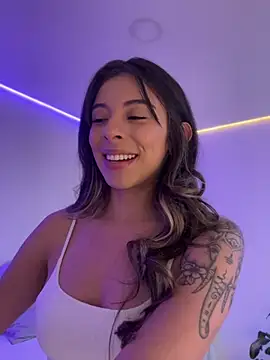 AmmyCollinsW online show from 04-01-26, 09:34