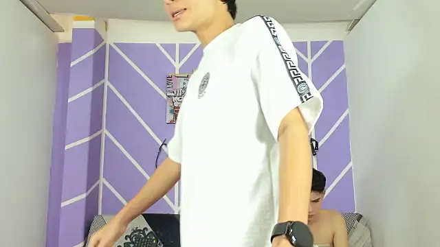 Fresahot2005 online show from 12-03-24, 08:17