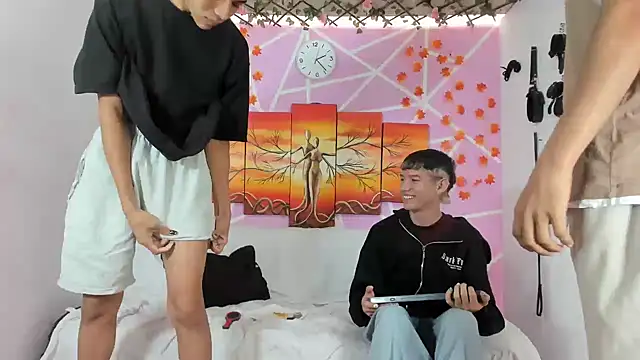 Fresahot2005 online show from 03-16-25, 07:27