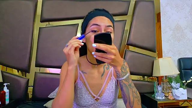 NicoleEsposito online show from 04-04-26, 12:46