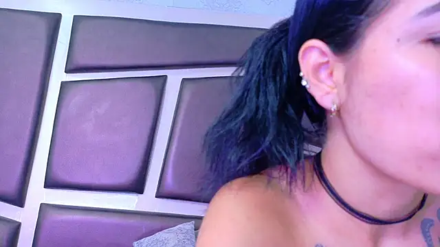 NicoleEsposito online show from 06-04-26, 12:55