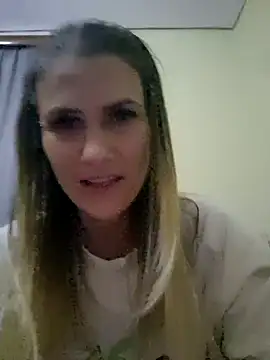 Snapshot of NattyReturn chatting on 01-17-25, 06:33 NattyReturn online show from 01-17-25, 06:33